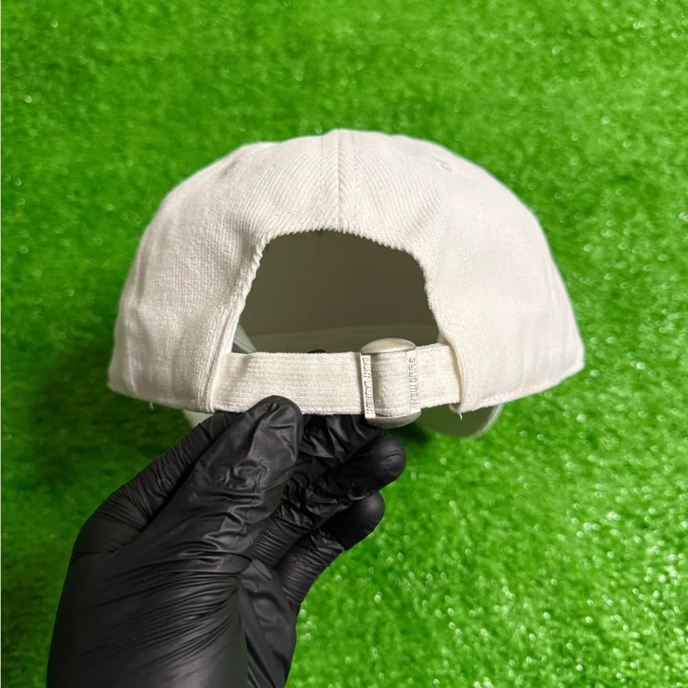 Saint Laurent Off-White Cap - Picture 4 of 7